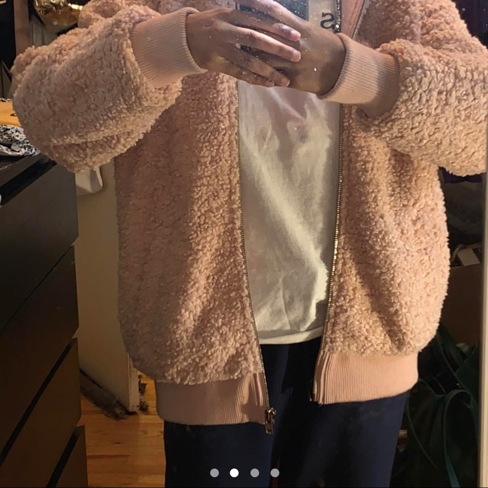 FOREVER 21 FAUX FUR JACKET